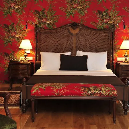 Augusto Boutique & 4*